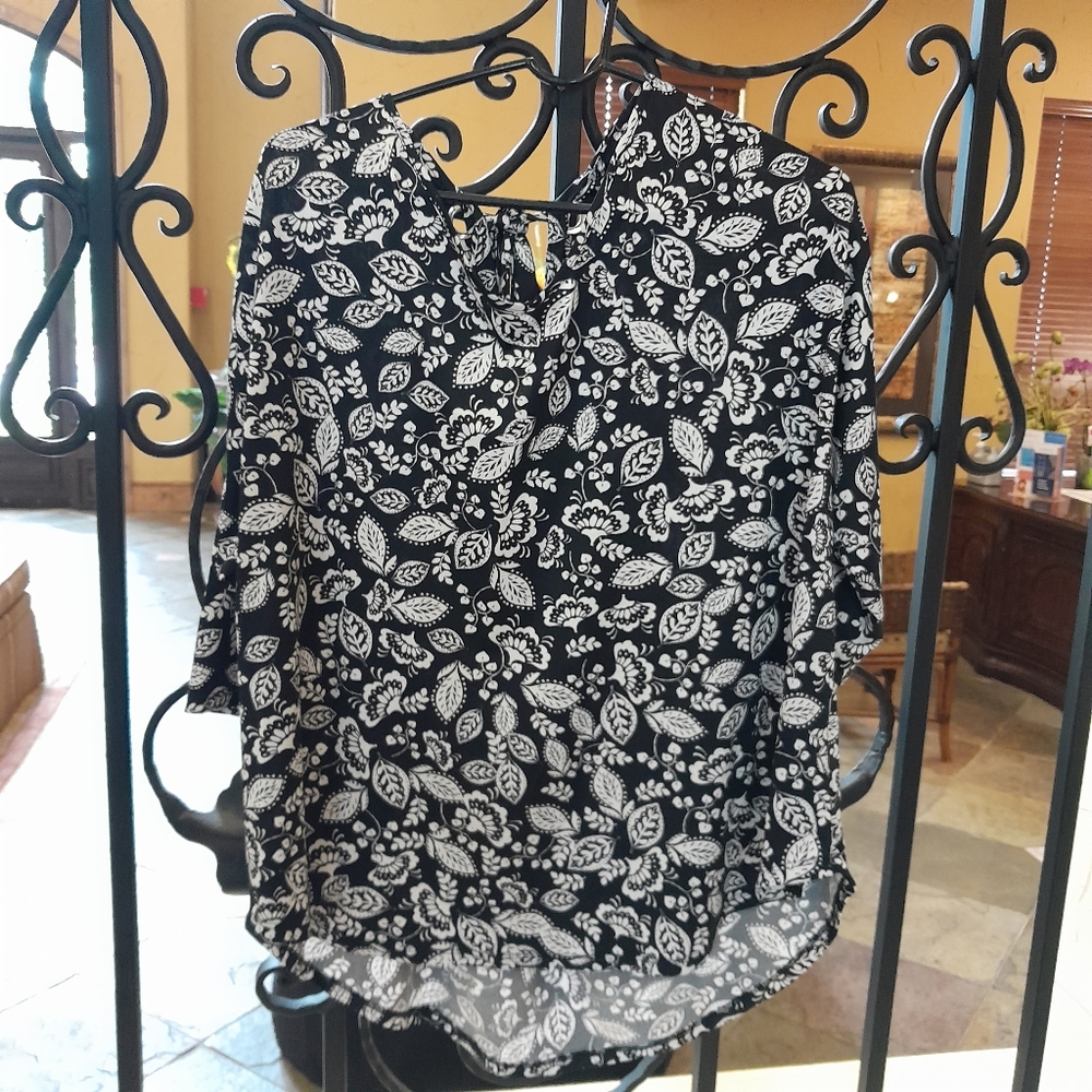 Como Blu 😊 Women's Blouse 1X